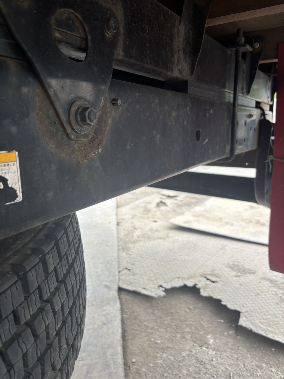 HINO Ranger J05E 3 section crane